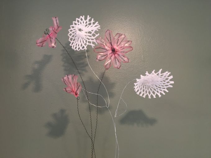 Lizzie Hladik: Blüten unserer Zeit