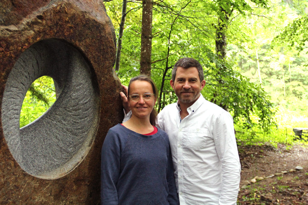 TOBEL & Christiane Ahlhelm mit Skulptur Lunar Cycle
