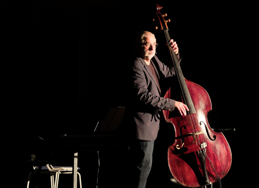 hans-klaffl-kabarett-kontrabass-seeforum-rottach-egern-2016-webjpg
