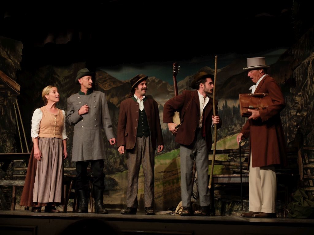 anjarajch-olivermaenner-manuelkuthan-felixholzapfel-peterfritsch-tegernseer-volkstheater-2016-web