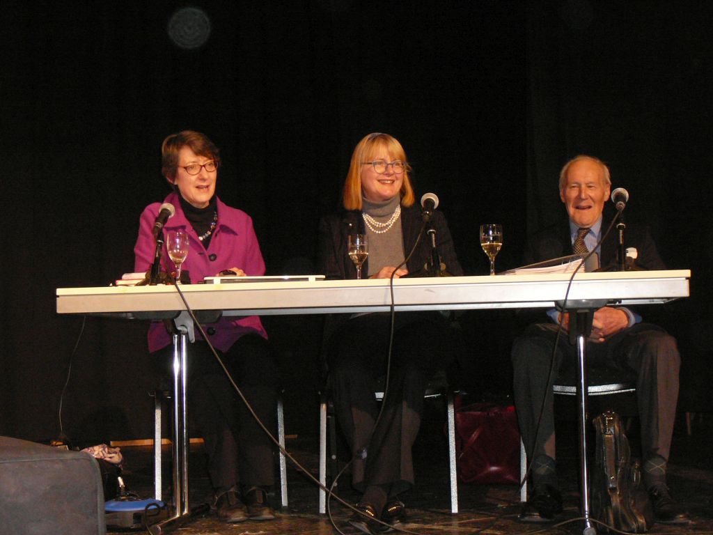 Kolloquium zum 150. Geburtstag von Ludwig Thoma Im Podium: Nicole Durot, Gertrud M. Rösch, Bernhard Gajek (v.l.)