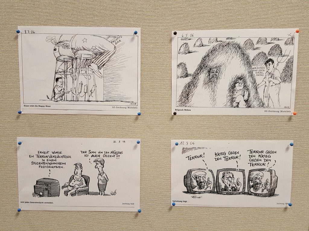 45 Jahre Amnesty International Miesbach - Karikaturenausstellung in der Stadtbücherei 