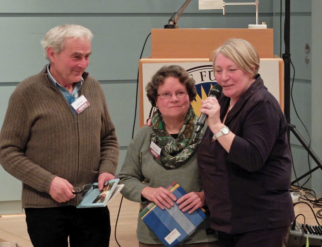 Rudolf und Renate Hogger bei der Präsentation des Mutmach-Buches von Misereor
