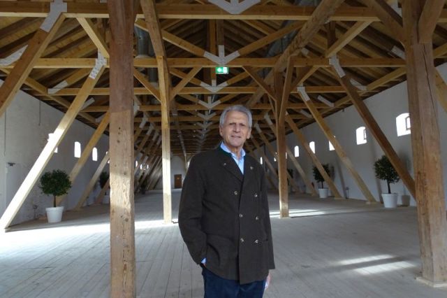 Dieter Nonhoff in der Tenne von Gut Kaltenbrunn, Gmund