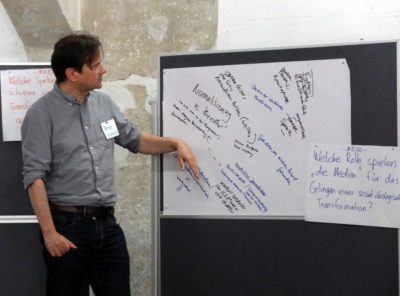 taz-Redakteur Peter Unfrei beim Zukunftsworkshop