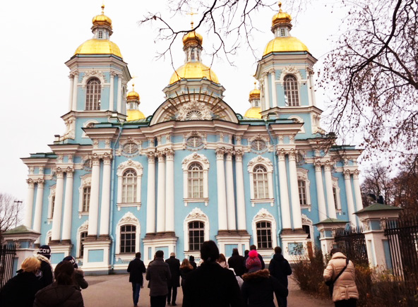 Teil des Kulturprogramms: Besuch der Marinekirche in St. Petersburg. 
