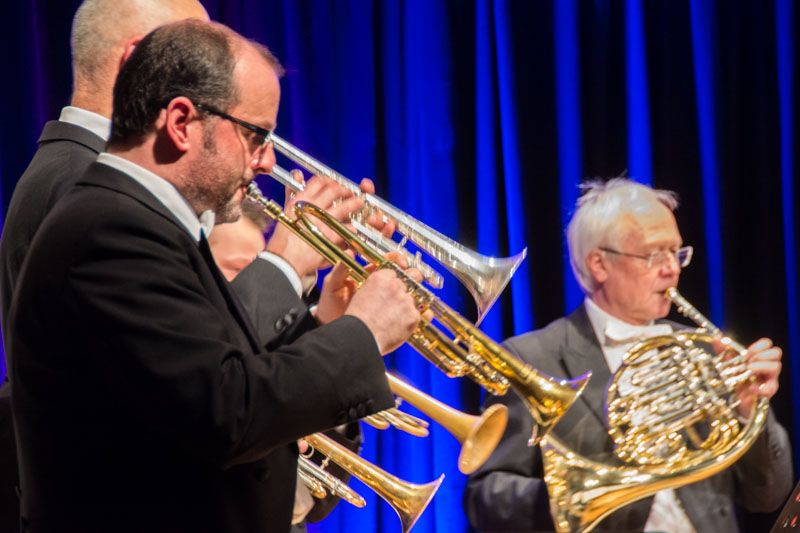 Andreas Oettl (Solotrompete) und Rainer Schmitz (Horn) spielen Opera Brass - virtuos