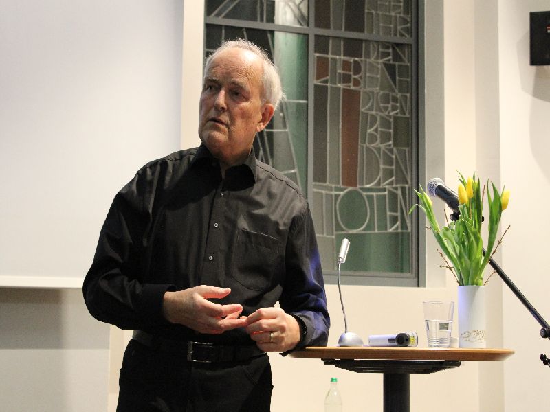 Gerhart Herold beantwortet Fragen aus dem Publikum