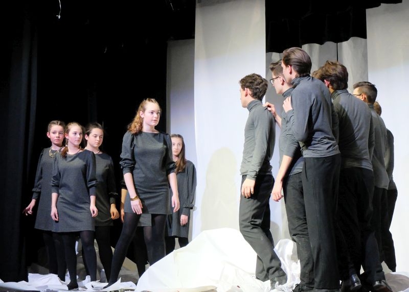 Sechsmal Faust und sechsmal Gretchen. 