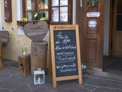 geschlossene Gesellschaft am Filmeabend