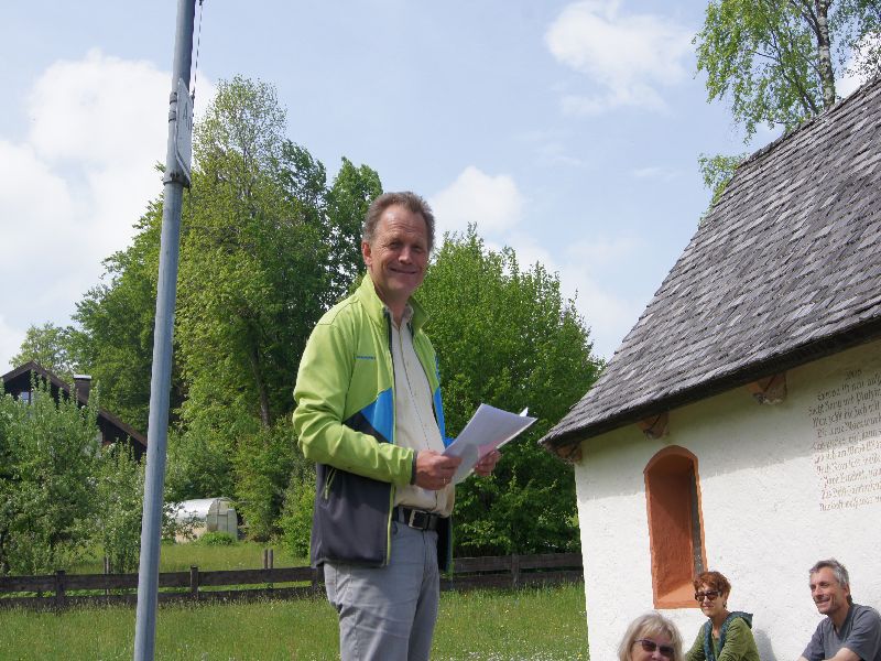 Pastoralreferent Christof Langer reflektiert über die Verantwortung jedes Einzelnen beim Stationenweg