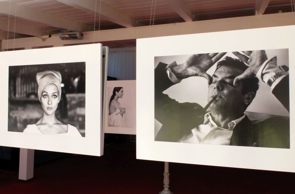 Blick in die Ausstellung: rechts Tony Curtis als nervöser werdender Vater während der Geburt des ersten gemeinsamen Kindes