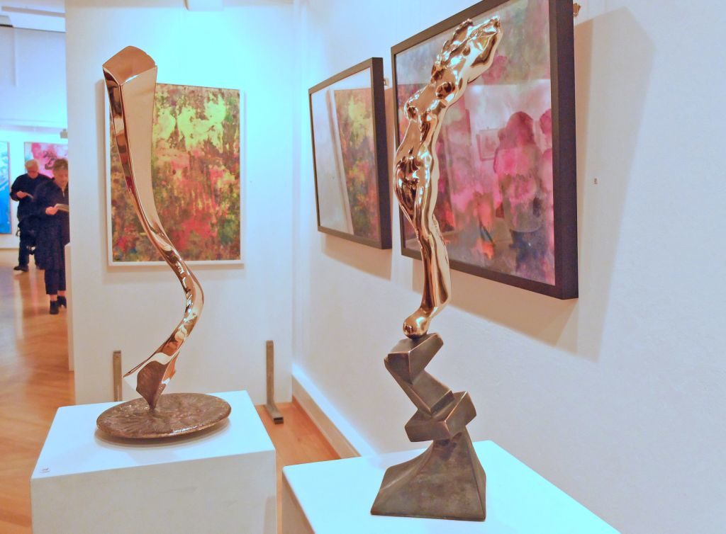 Blick in die Ausstellung: Otto Wesendonck (Skulptur) und Kurt Gmeineder (Malerei)