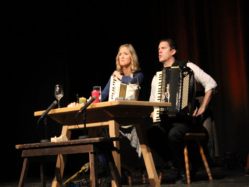 Weihnachtsgeschichte - Liesl Weapon und Andreas Bittl als kogniales Erzählpaar