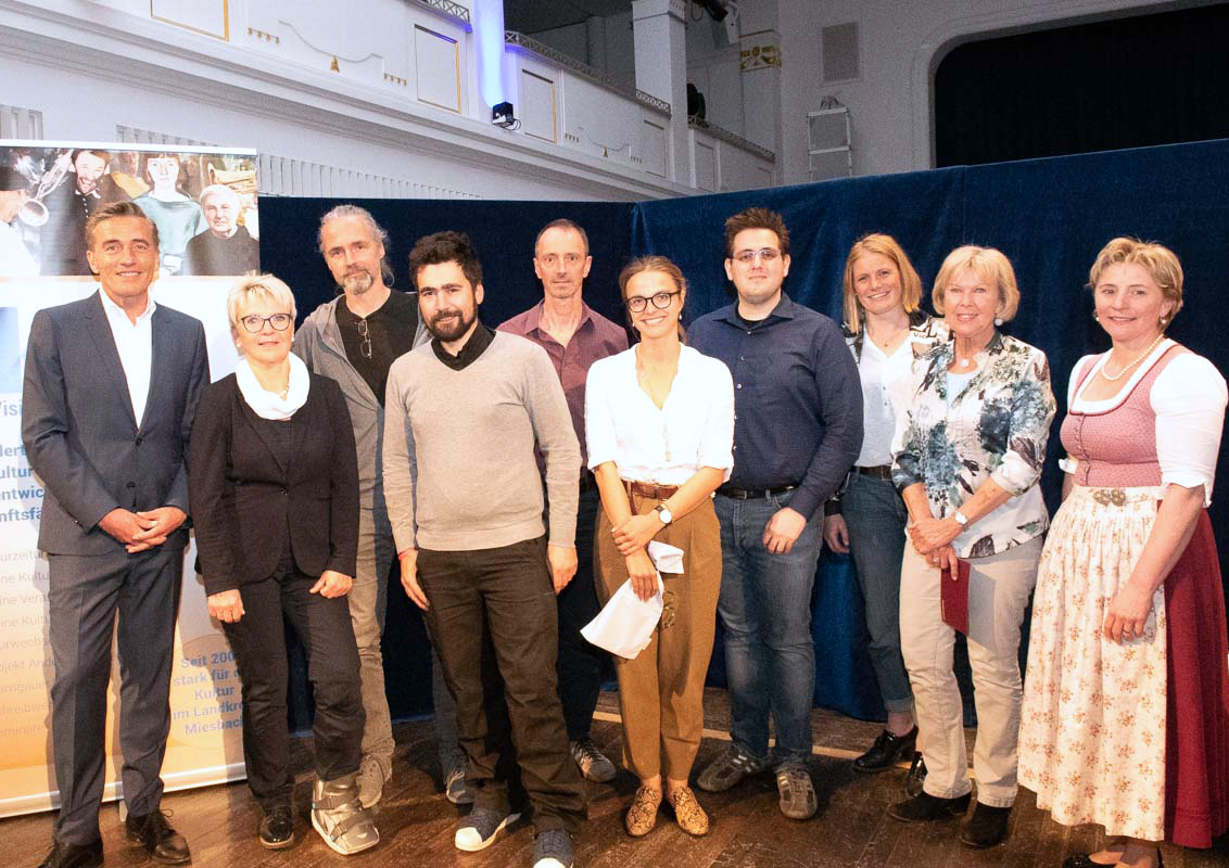 Die Gruppe der Mitwirkenden bei der Konferenz Anders wachsen