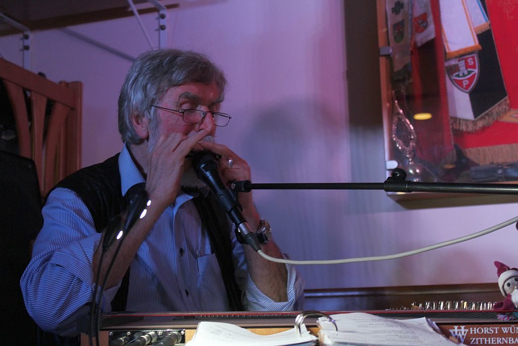 Zither-Manä und Watching the cat