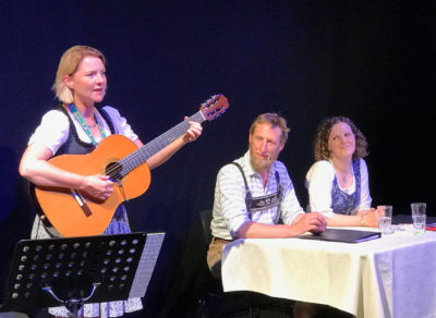 Das stimmige Trio Katrin Stadler, Silvester und Veronika Leo liest Sagen vom Tegernsee