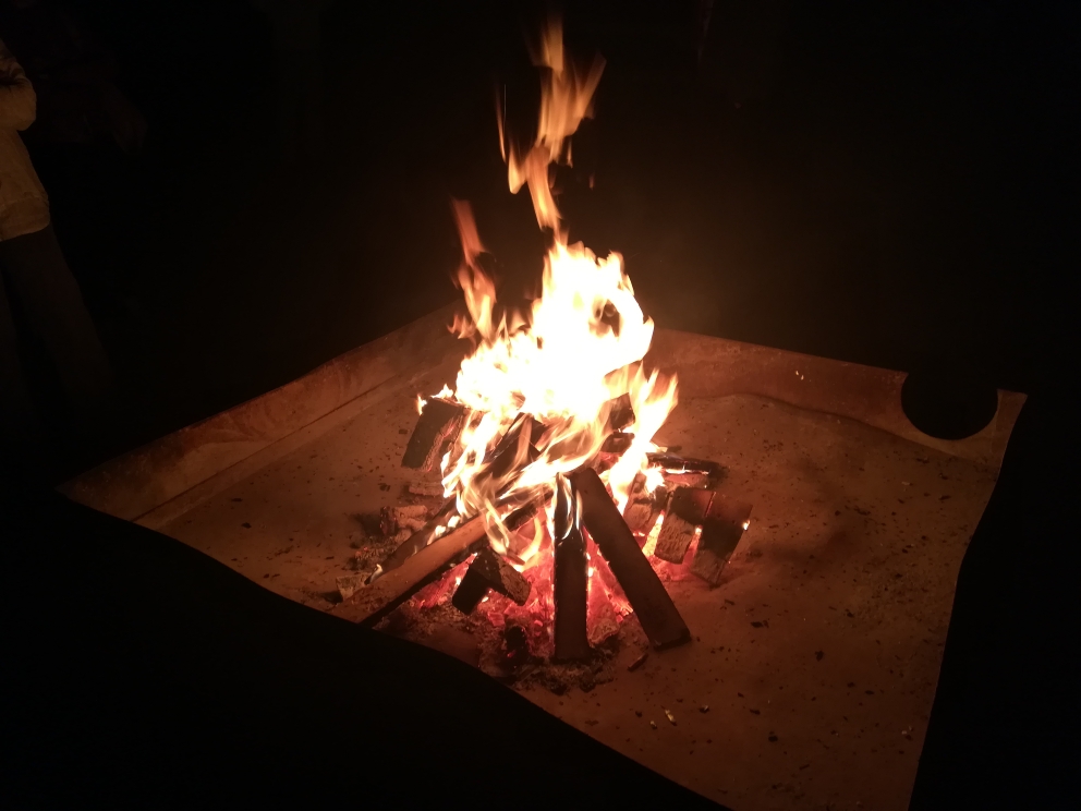 Am Lagerfeuer