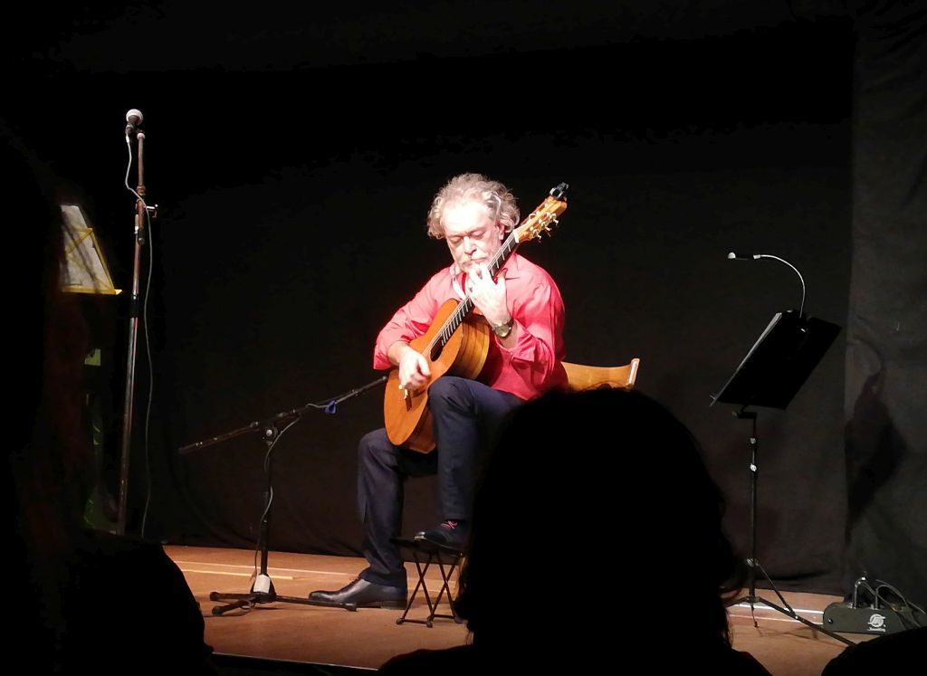 Luis Borda oder die Liebe zur Gitarre. 