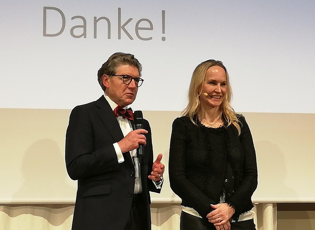 Gender Identität - Vortrag beim Korbinians Kolleg mit GALA Chefredakteurin Anne Meyer-Minnemann in Diskussion mit Prof. Wilhelm Vossenkuhl und Publikum Foto: Karin Sommer