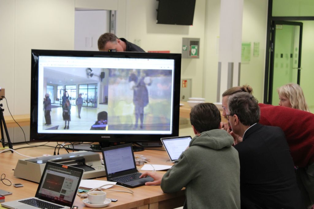 Tegernseer Wissenschaftstage 2019 - Künstliche Intelligenz zum Anfassen in der Realschule Gmund. Foto: Karin