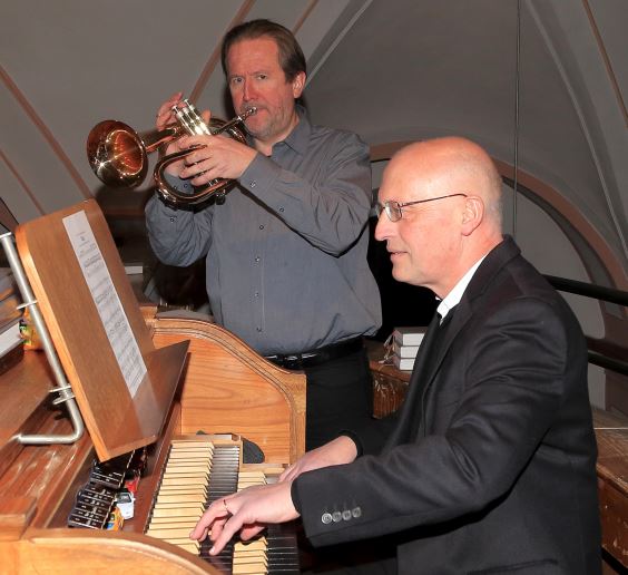 Orgel und Trompete