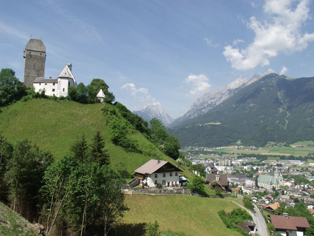 Burg Freundsberg - Wahrzeichen der Silberstadt Schwaz