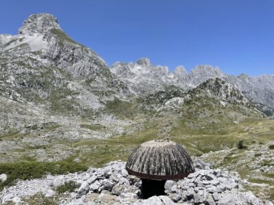 Bunker aus der Ära des Diktators Enver Hoxha
