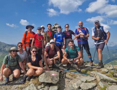 Die internationale Wandergruppe. Foto: Minh