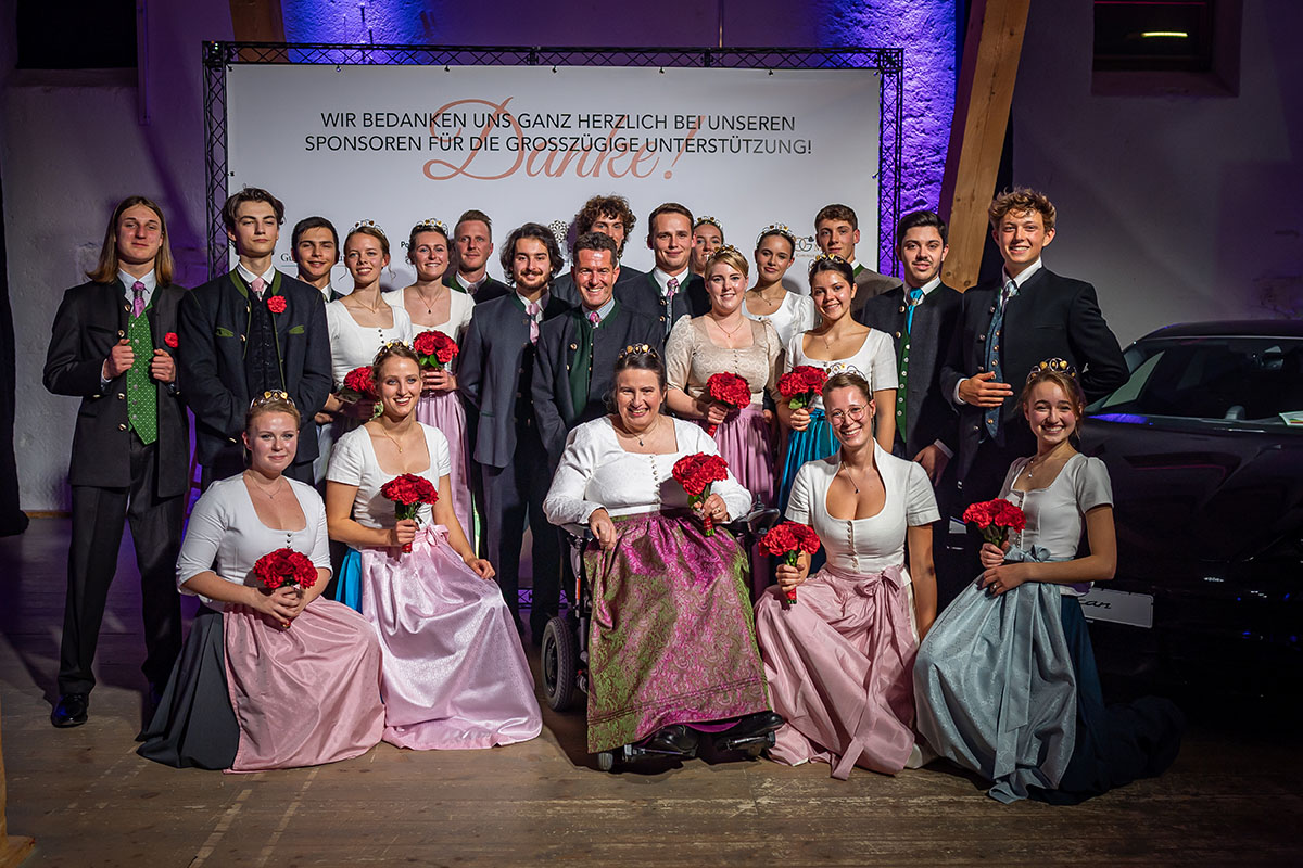 Debütantinnen und Debütanten beim Bayerischen Opernball