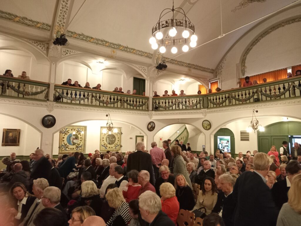 Volksstücke