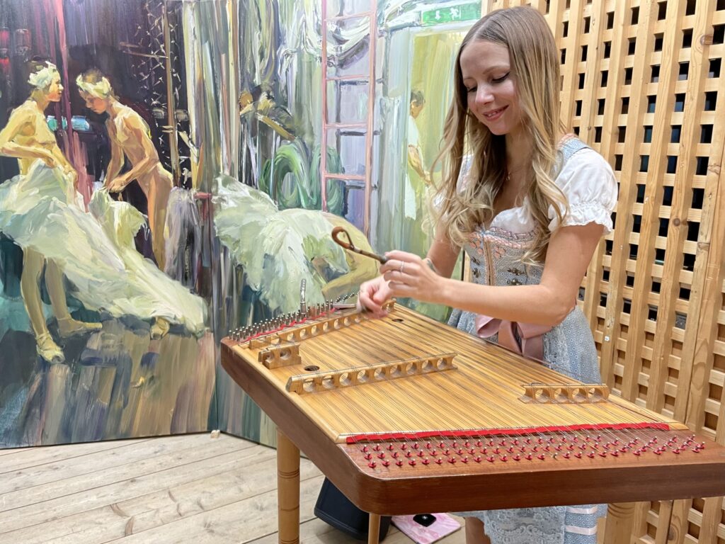 Zymbal-Spielerin Valentina Batura