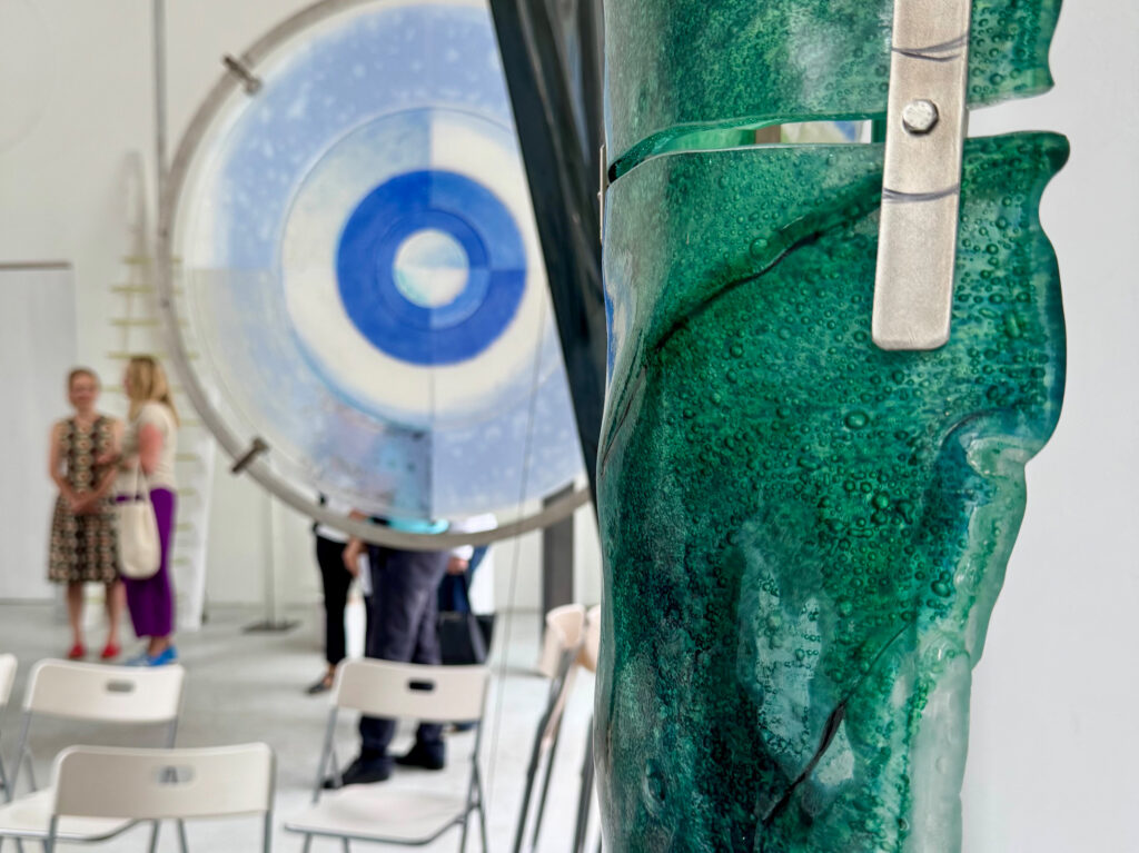 Glas und Kunst im Atelier in Urstall
